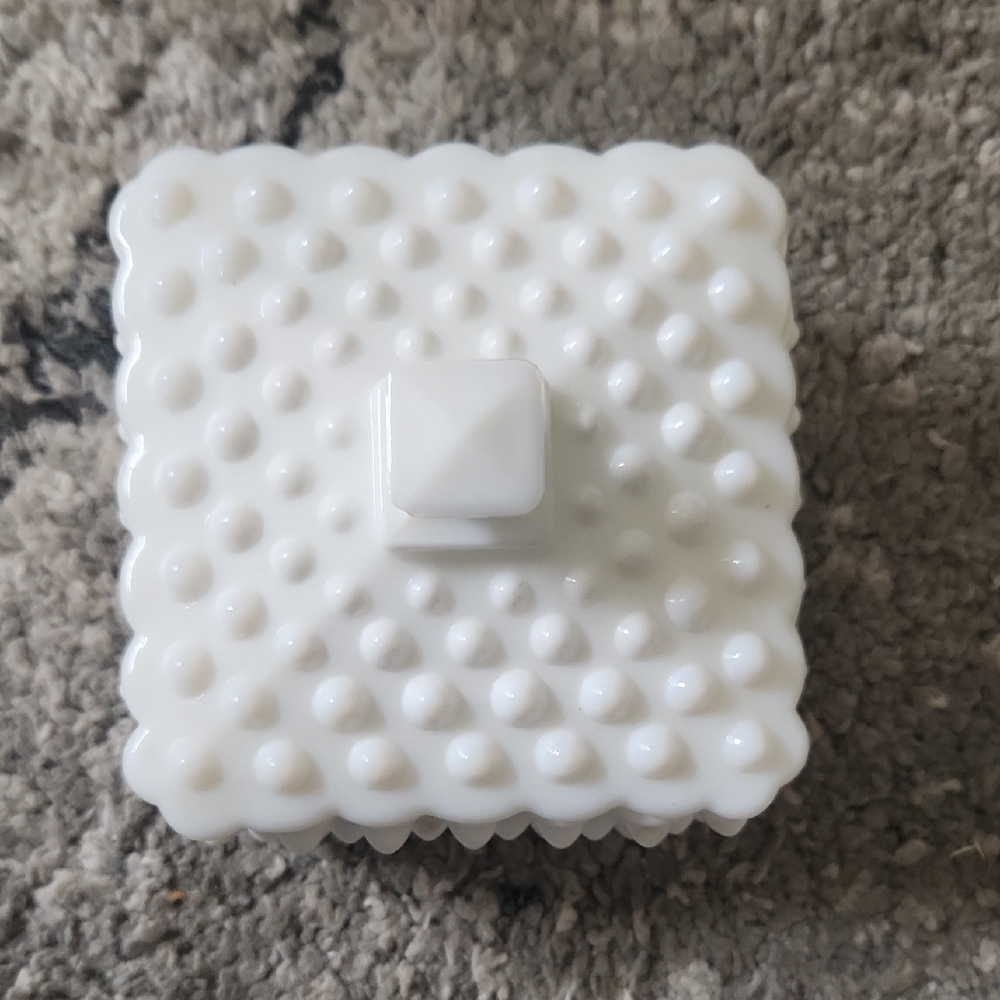 White Hobnail Square Trinket Box
